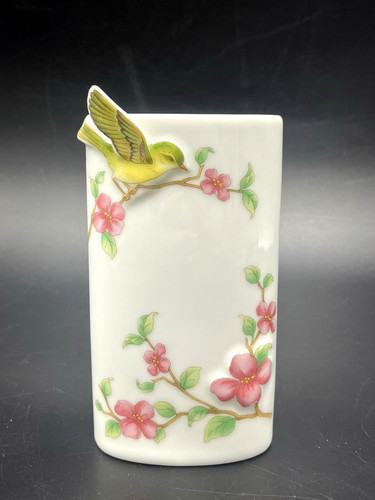 Bird porcelain vase - 3d,